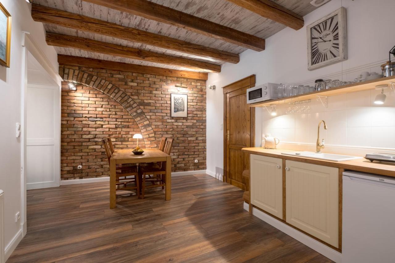 Old House Apartments Познань Екстер'єр фото
